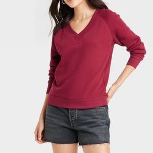 Women’s Leisure  Studio Sweatshirt.  Burgundy.  S